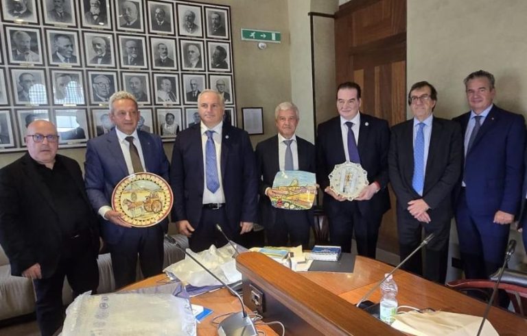 Primi risultati della visita in Sicilia del Comites Romania. L’UNIPA di Palermo assume 5 ricercatori USAMV di Cluj.