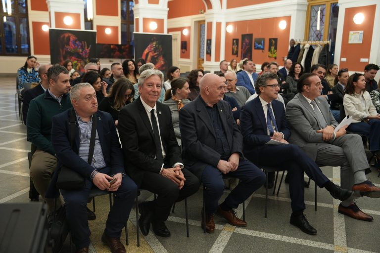 Cluj-Napoca, grande partecipazione alla “prima”del libro “Io sono libero” di Giuseppe Scopelliti