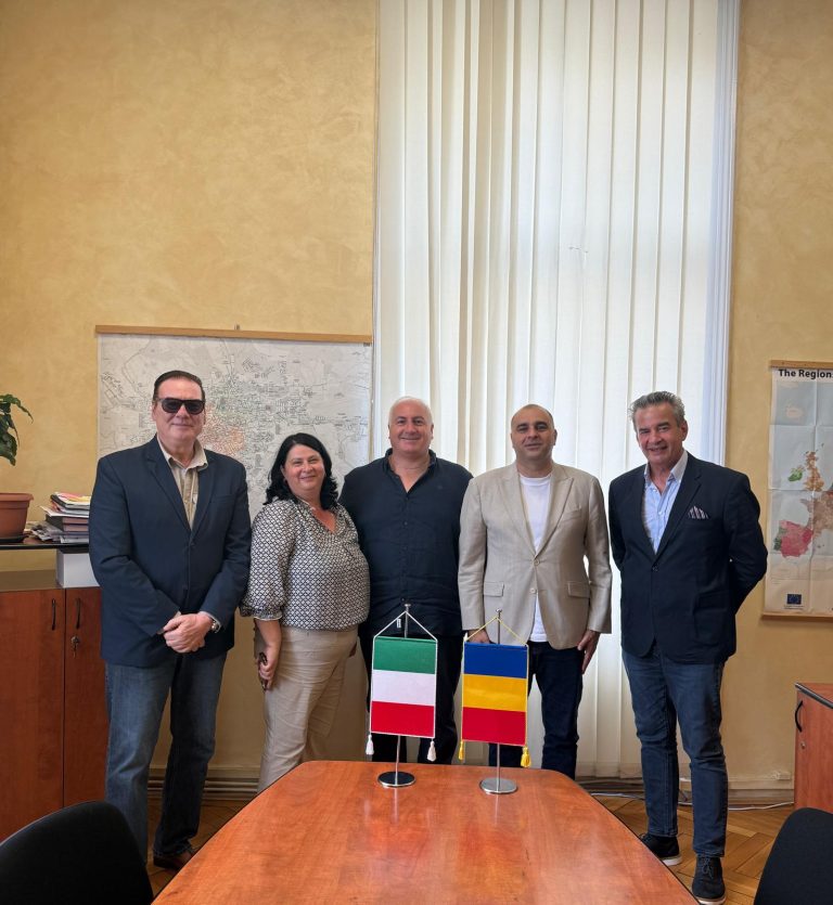 VISITA DEL Prof. CARLO GRECO. COMITES ROMANIA, SI RAFFORZANO  I LEGAMI CON LA SICILIA: IN USAMV E AL COMUNE DI CLUJ  PER IL GEMELLAGGIO CON PALERMO.